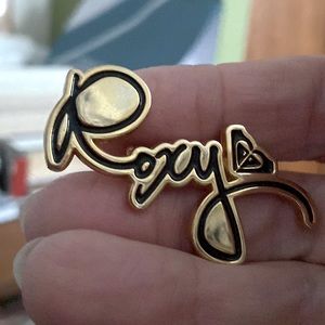 Roxy pin